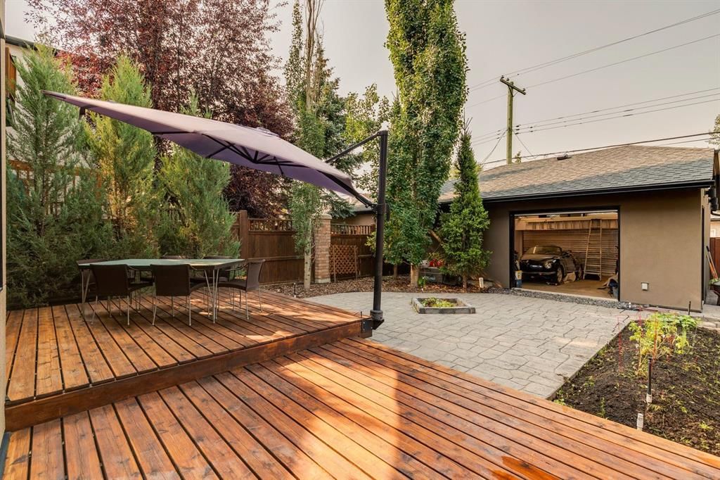 2217 8 Avenue SE, Calgary — photo 4 of 47