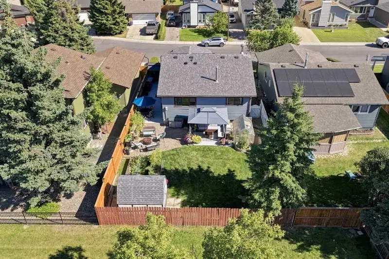 167 Bernard Way NW, Calgary — photo 5 of 50