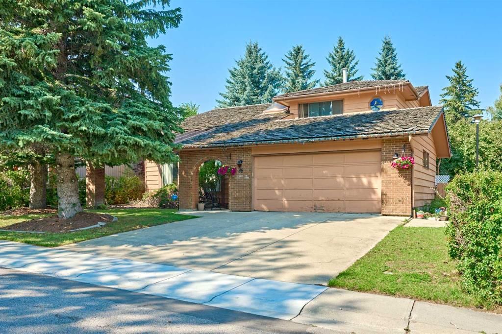 48 OAKMOUNT Way SW, Calgary — main listing photo