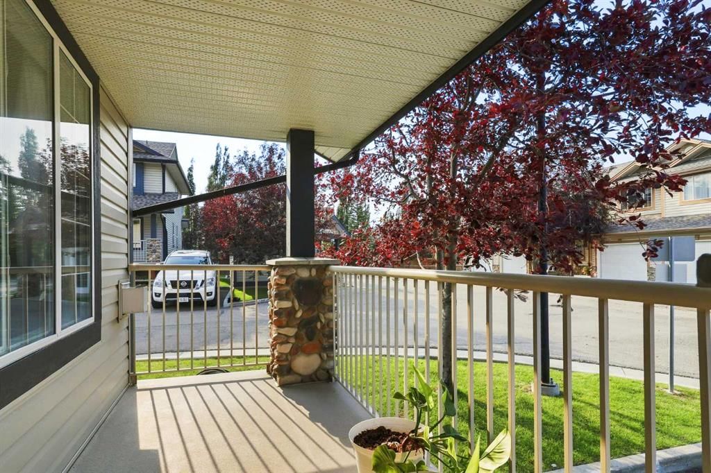 156 Citadel Point NW, Calgary — photo 4 of 45