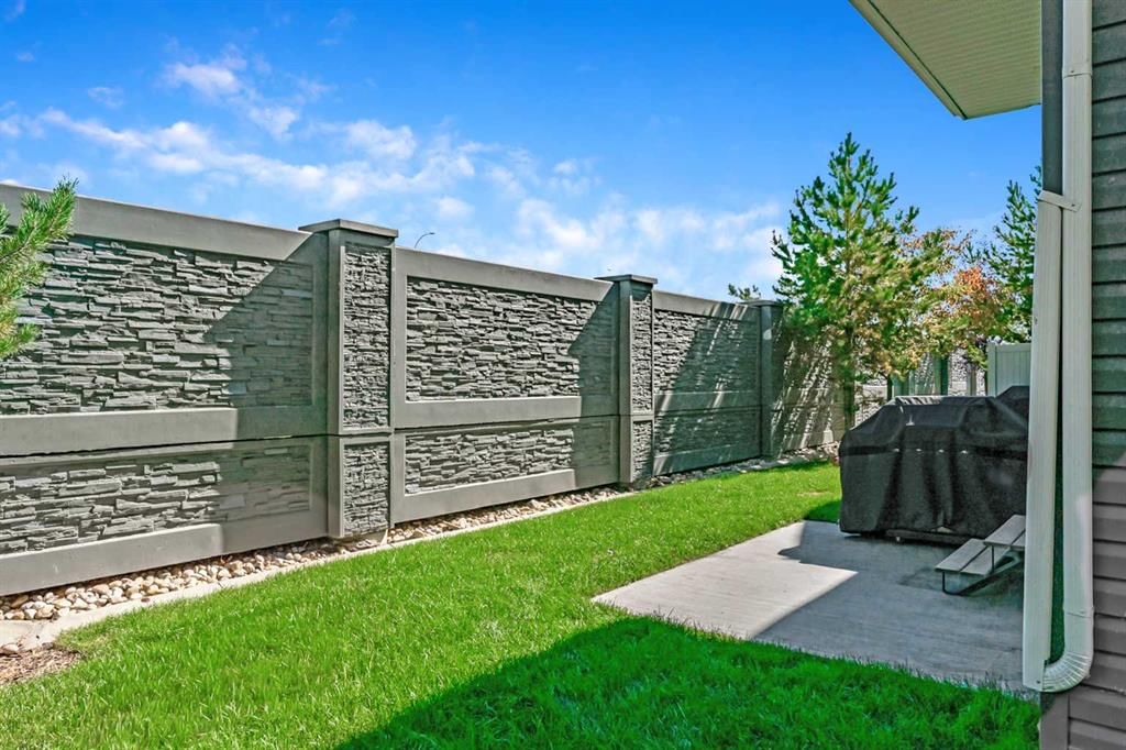 652 Skyview Ranch Grove NE, Calgary — photo 2 of 27