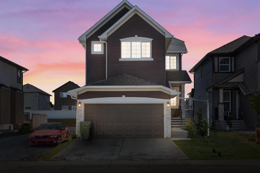 405 Saddlelake Drive NE, Calgary — main listing photo