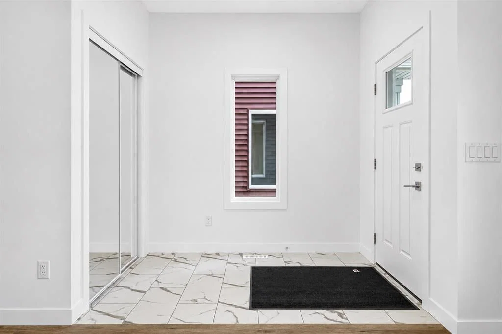 9739 Huxbury Drive NE, Calgary — photo 2 of 44