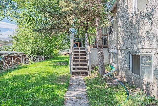1315 35 Street SE, Calgary — photo 4 of 27