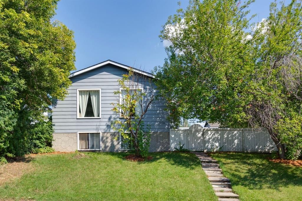 3556 33 Street SE, Calgary — main listing photo