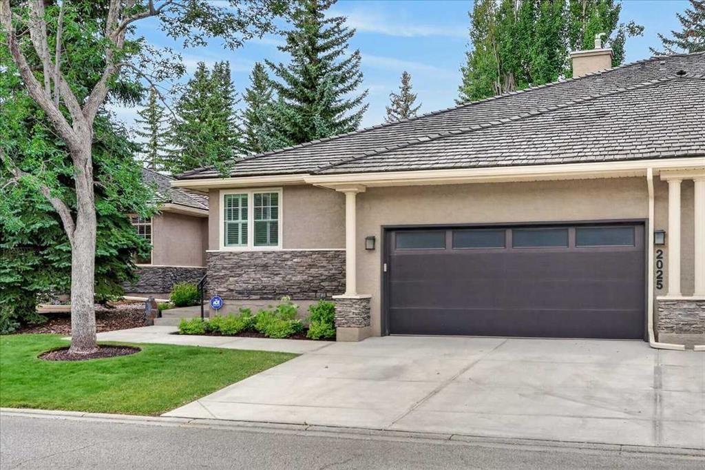2025 Palermo Way SW, Calgary — main listing photo
