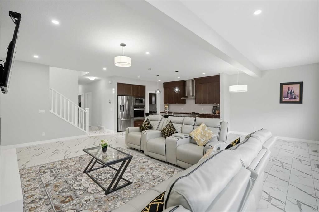 475 Creekrun Crescent SW, Airdrie — photo 5 of 42