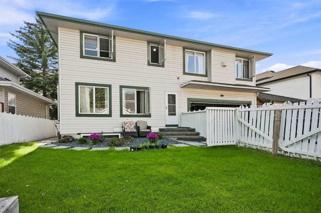 15230 Prestwick Boulevard SE, Calgary — photo 3 of 48