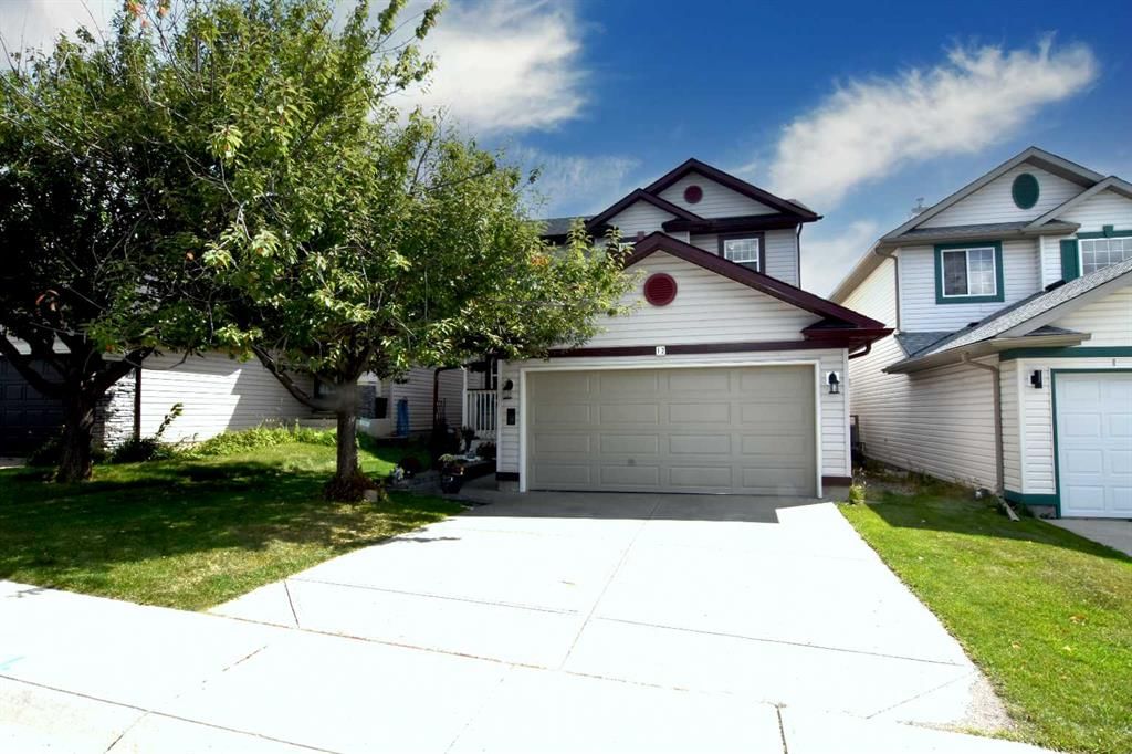 12 Country Hills Gate NW, Calgary — photo 3 of 38