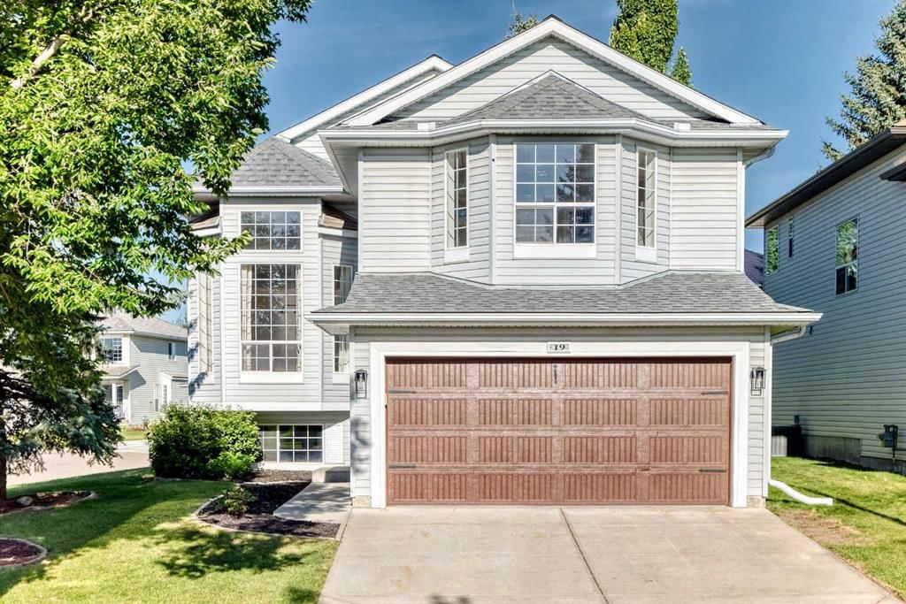 19 Valley Brook Circle NW, Calgary — recently sold home