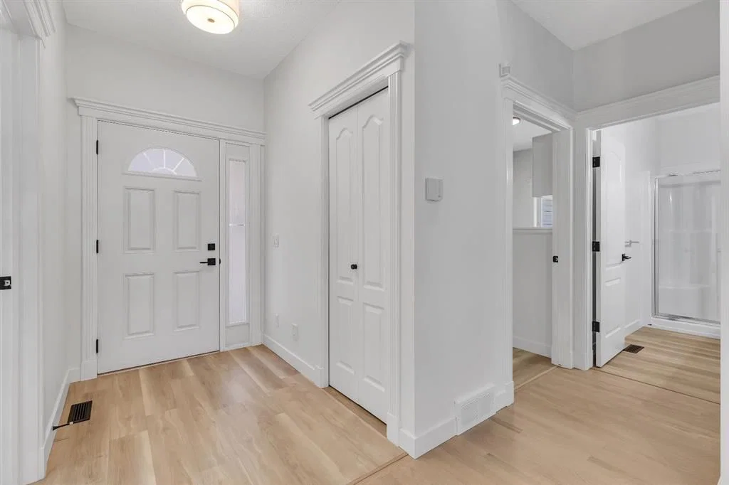 694 Panorama Hills Drive NW, Calgary — photo 4 of 31