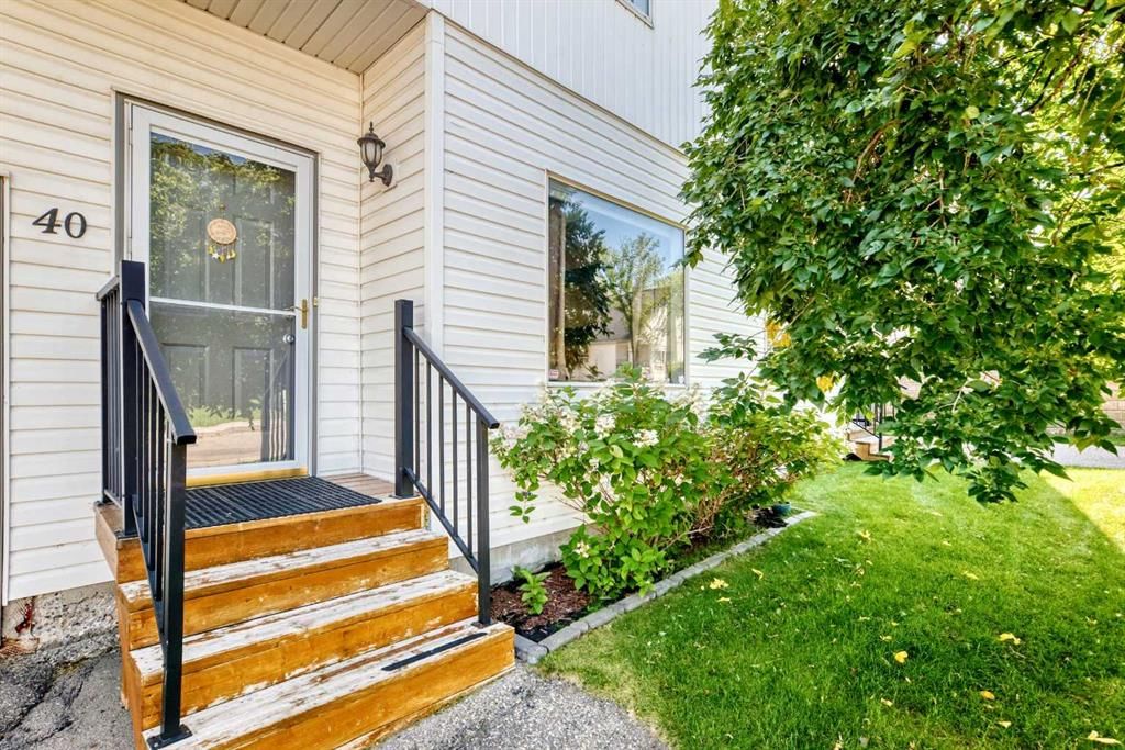 40, 200 Hidden Hills Terrace NW, Calgary — photo 2 of 30