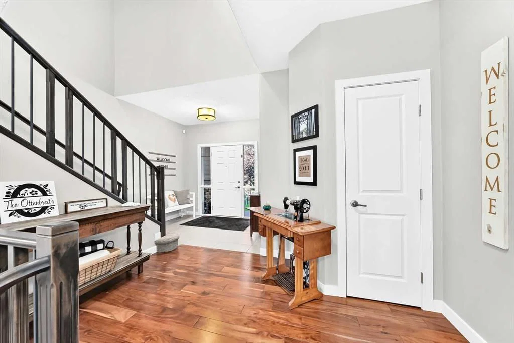 137 Aspenmere Circle, Chestermere — photo 4 of 38