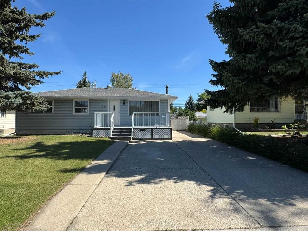 4312 45 Street SW, Calgary — photo 2 of 32