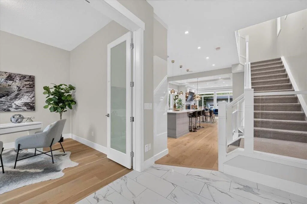404 12 Avenue NW, Calgary — photo 5 of 50