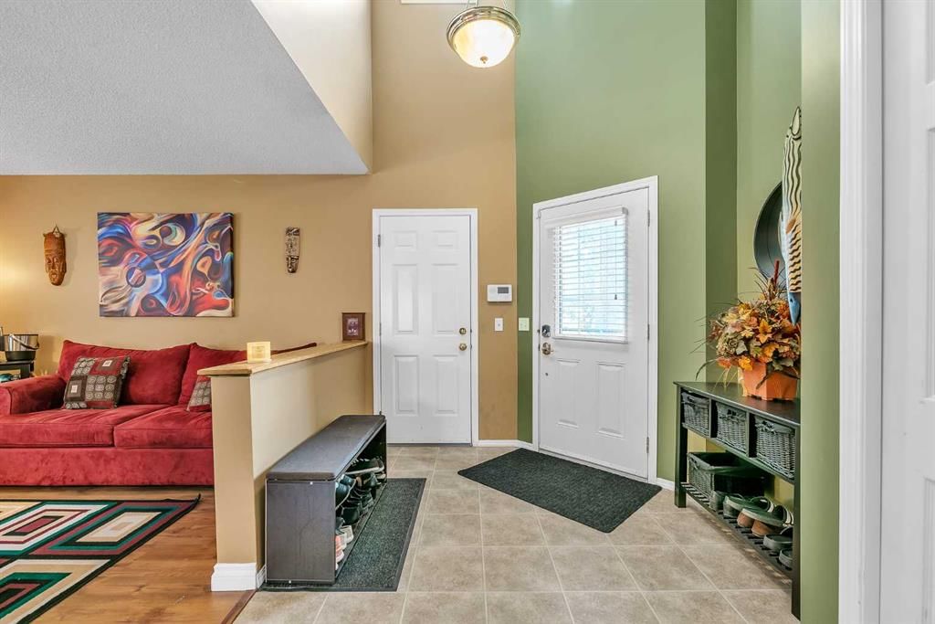 165 Saddlefield Place NE, Calgary — photo 3 of 28