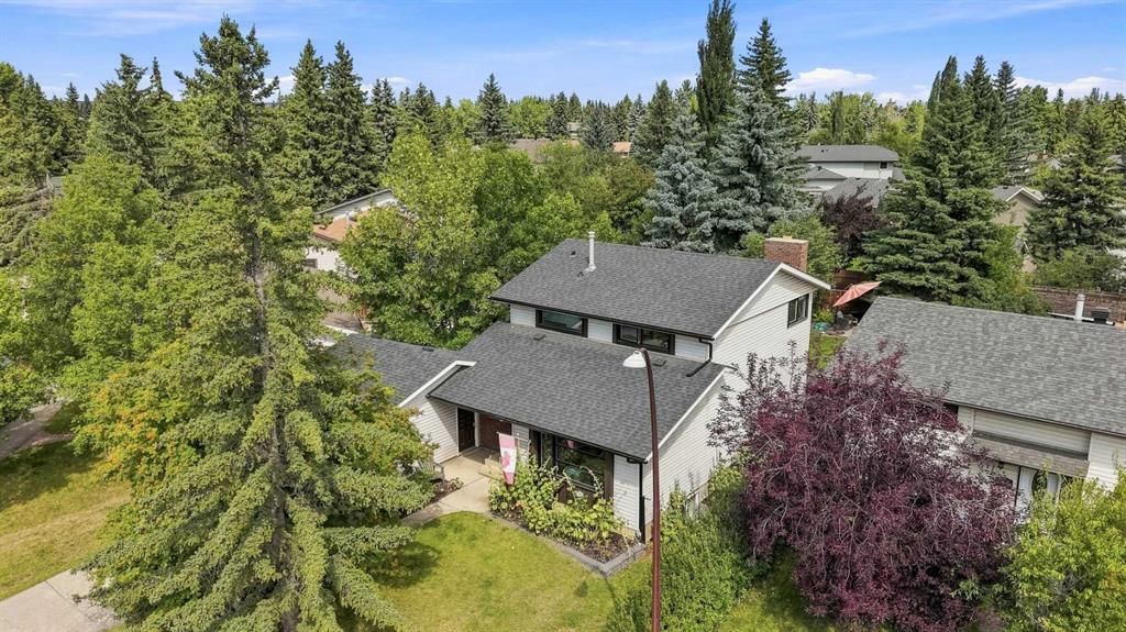 267 Brookgreen Drive SW, Calgary — main listing photo