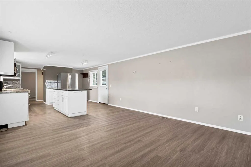 197 Spring Dale Circle SE, Airdrie — photo 5 of 25