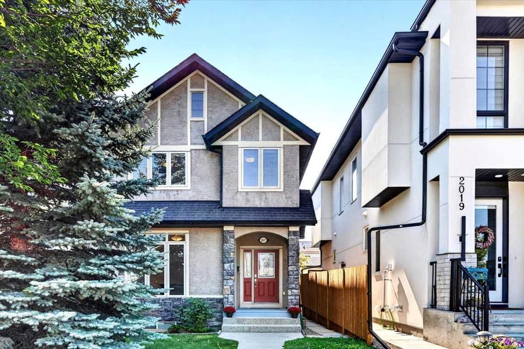 2017 21 Avenue NW, Calgary — photo 2 of 38