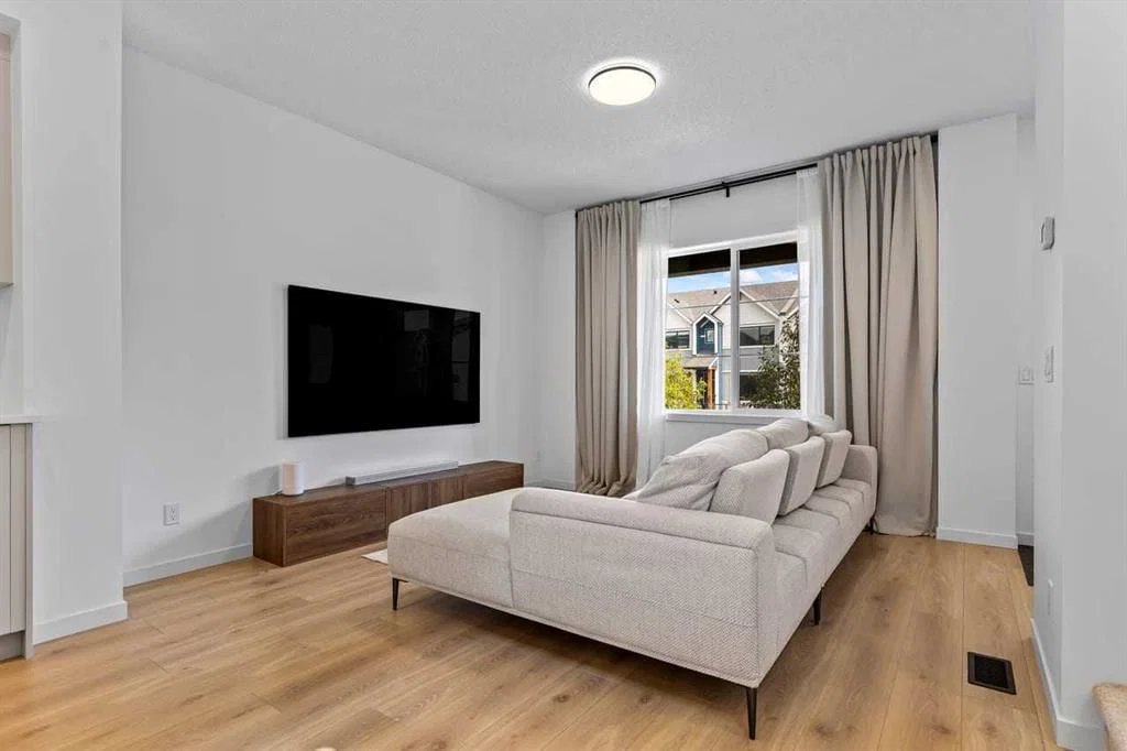 37 Sage Hill Path NW, Calgary — photo 4 of 45