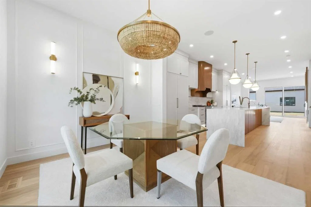 2233 2 Avenue NW, Calgary — photo 4 of 50