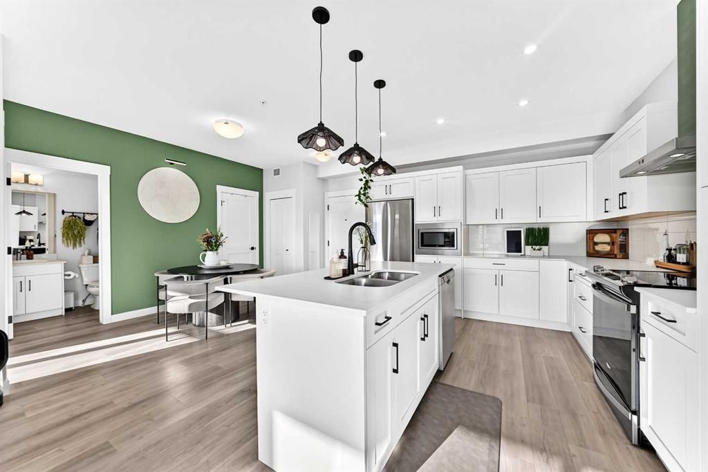 4208, 200 Seton Circle SE, Calgary — photo 3 of 40