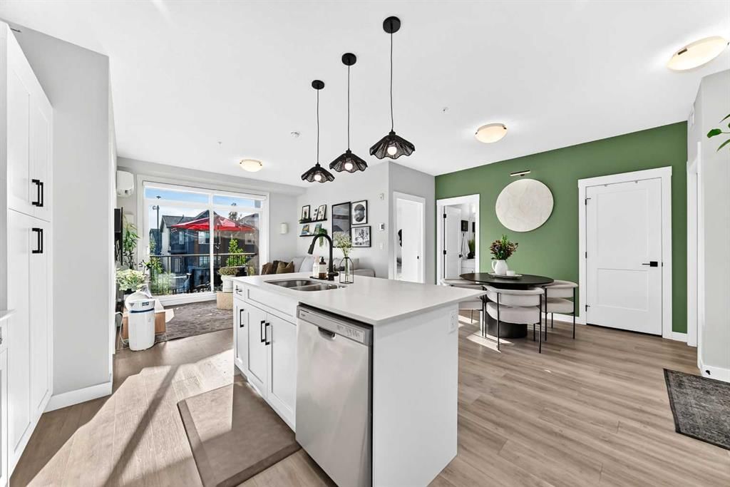 4208, 200 Seton Circle SE, Calgary — photo 4 of 40
