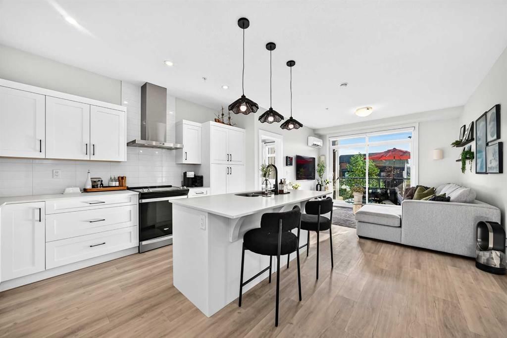 4208, 200 Seton Circle SE, Calgary — photo 5 of 40