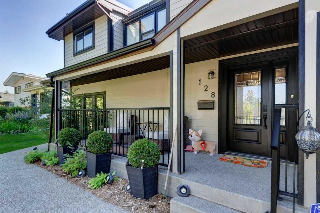 128 Chinook Drive SW, Calgary — photo 4 of 50