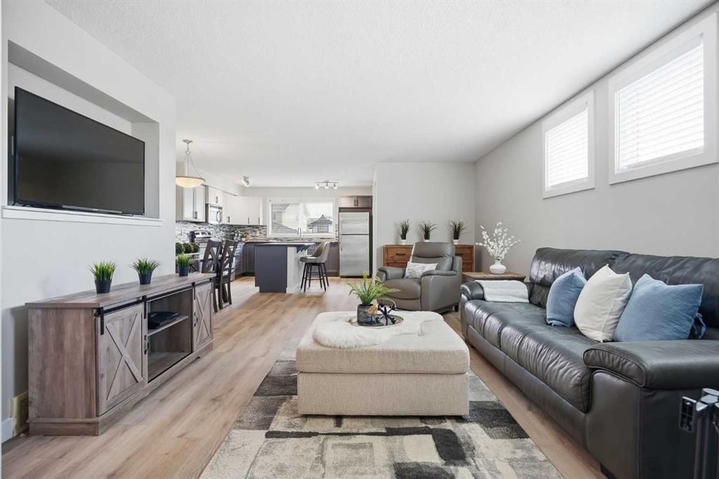 266 Kingsbridge Road SE, Airdrie — photo 4 of 23