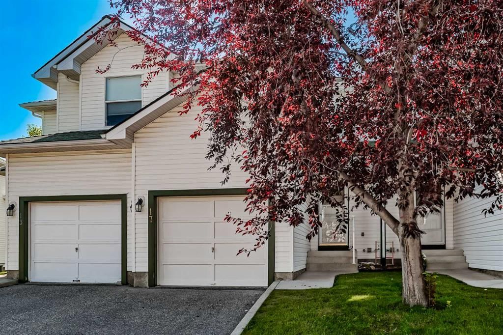 17 Sandpiper Link NW, Calgary — main listing photo