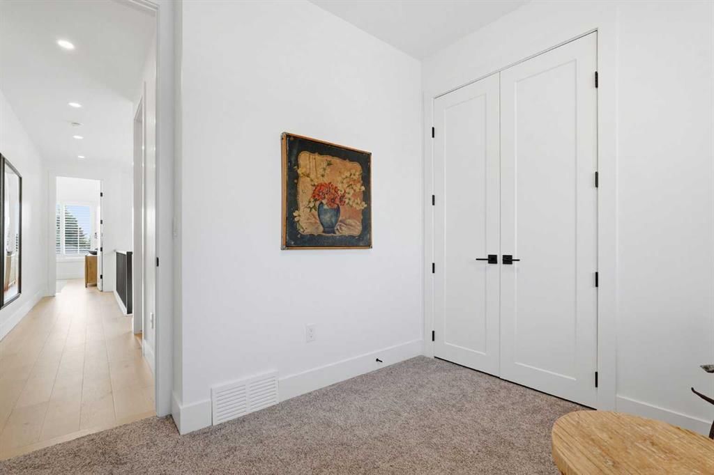 2609 35 Street SW, Calgary — photo 3 of 50