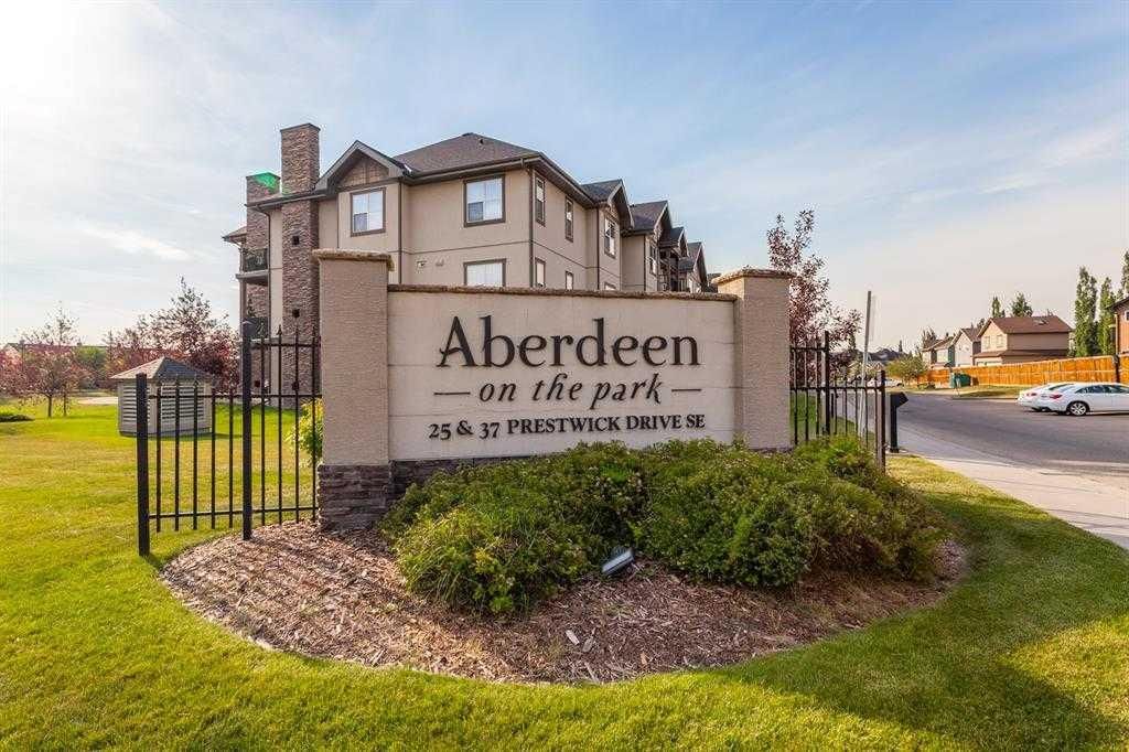 204, 37 Prestwick Drive SE, Calgary — photo 3 of 31