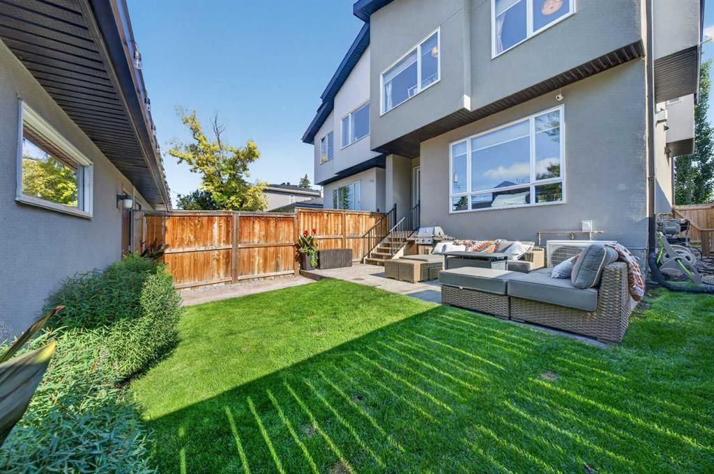 2413B Richmond Road SW, Calgary — photo 5 of 23