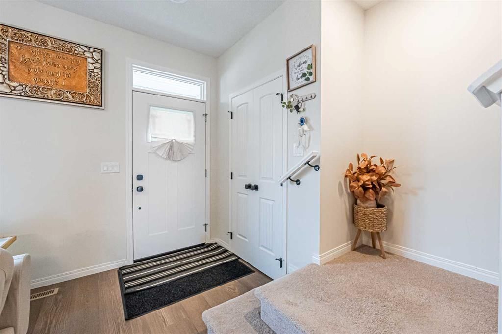 235 Cornerbrook Road NE, Calgary — photo 4 of 44