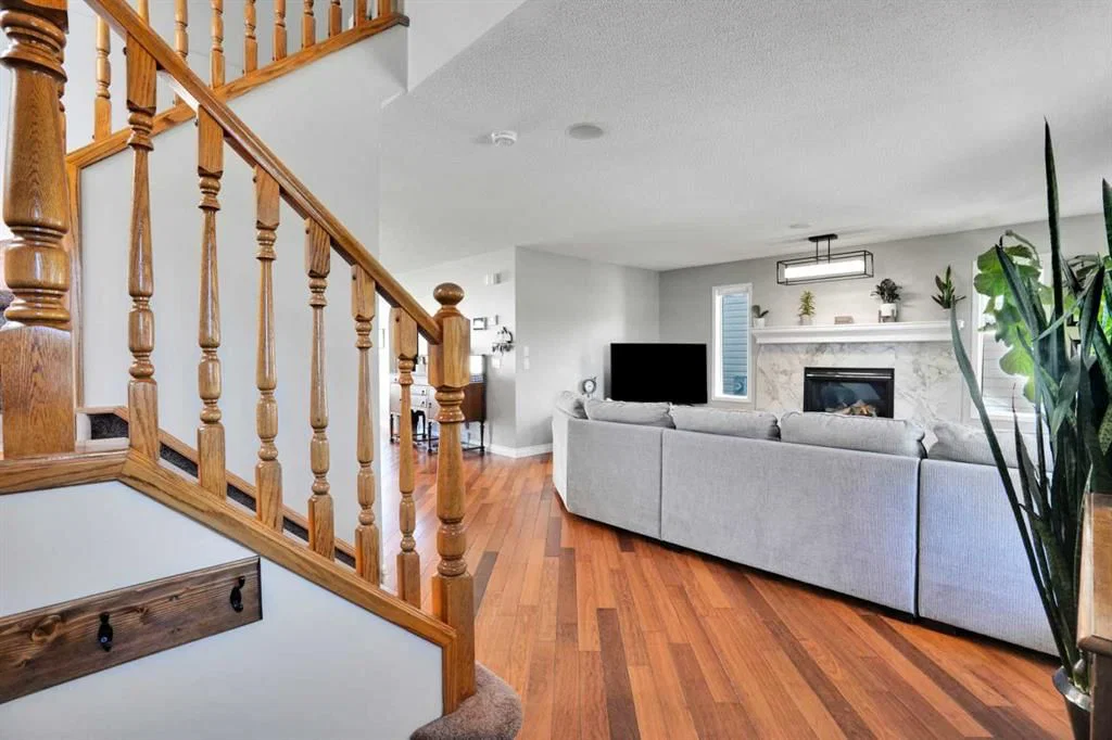 62 Prestwick Landing SE, Calgary — photo 2 of 50