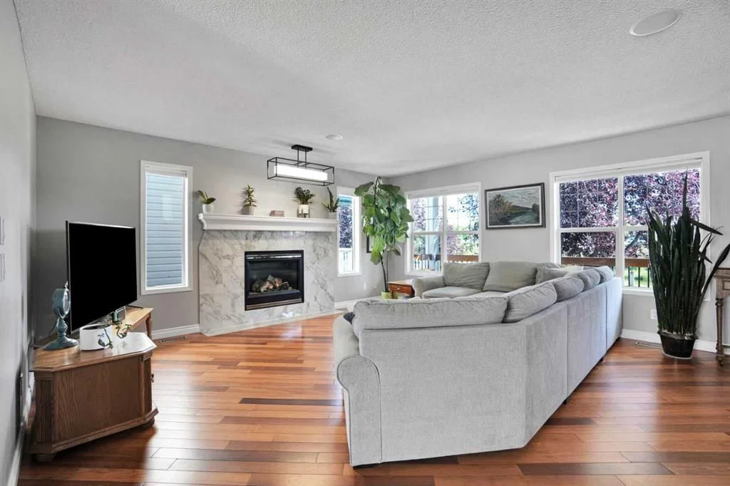 62 Prestwick Landing SE, Calgary — photo 4 of 50