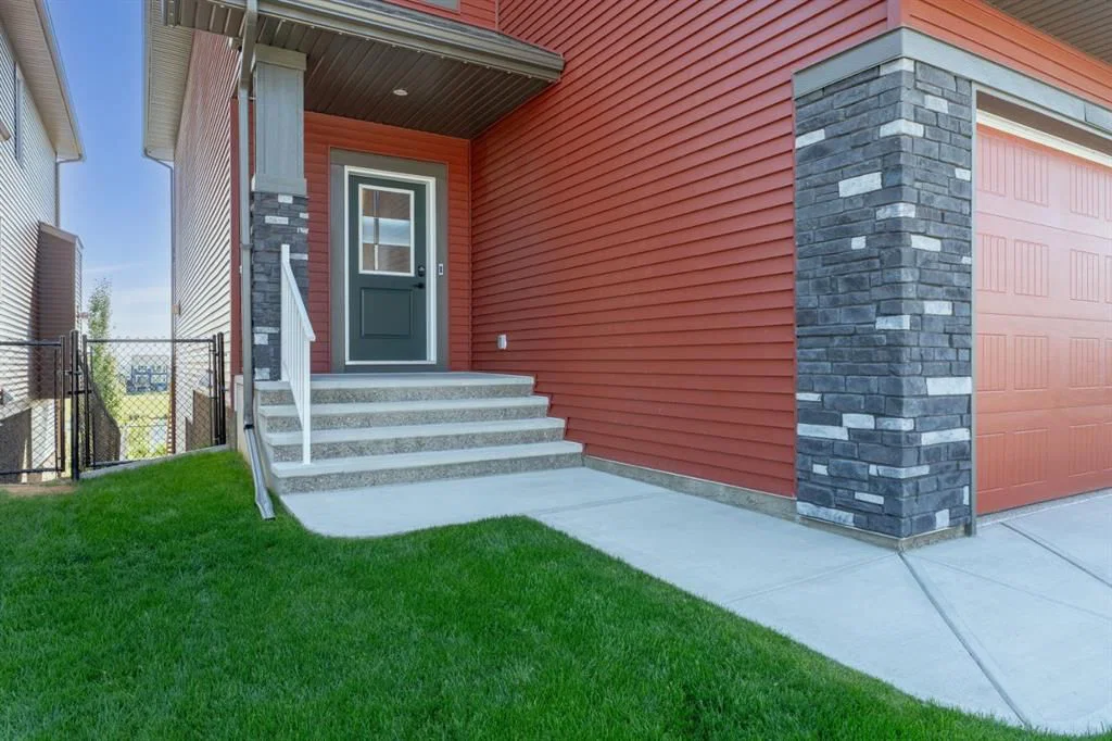 75 Birch Glen, Okotoks — photo 3 of 49