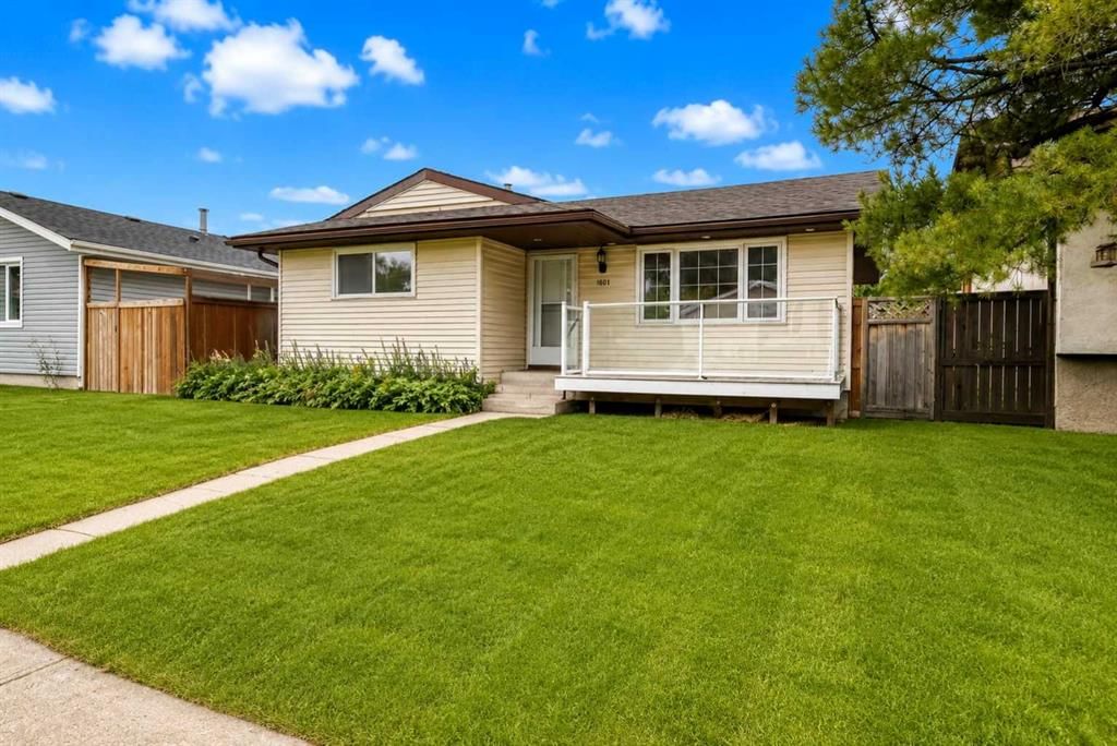 6607 Malvern Road NE, Calgary — main listing photo