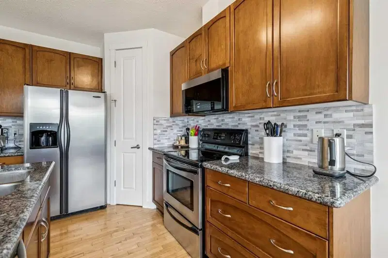 280 Rockyspring Grove NW, Calgary — photo 4 of 21