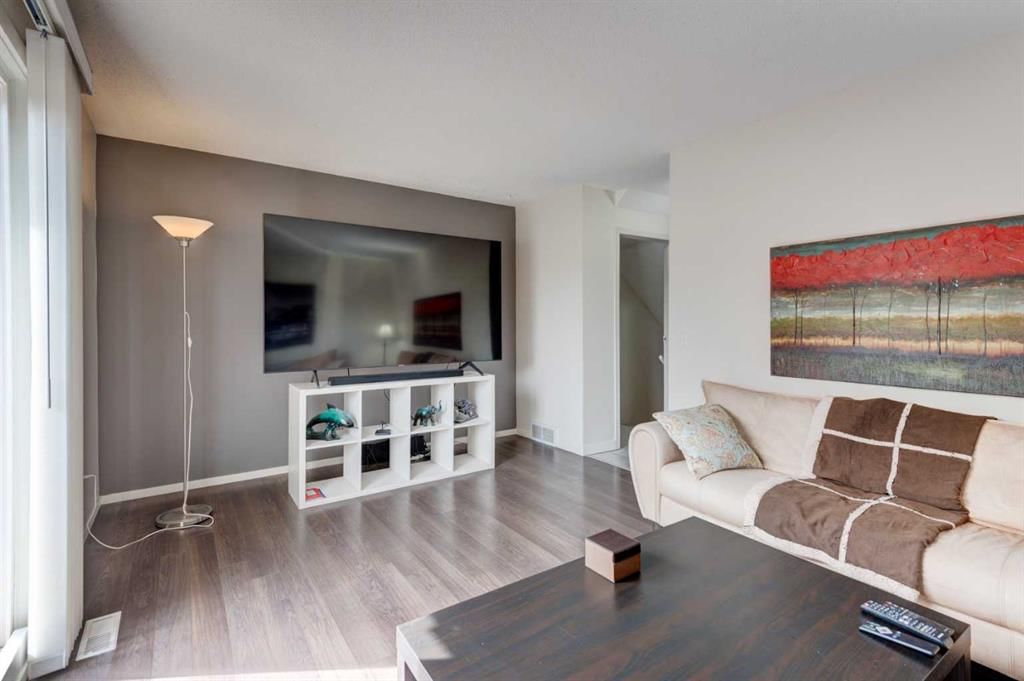 47, 14736 Deerfield Drive SE, Calgary — photo 5 of 33