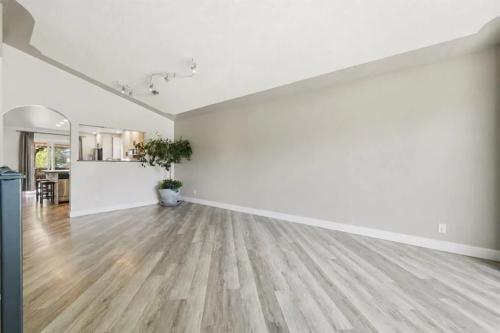 206 Highwood Village Place NW, High River — photo 4 of 49