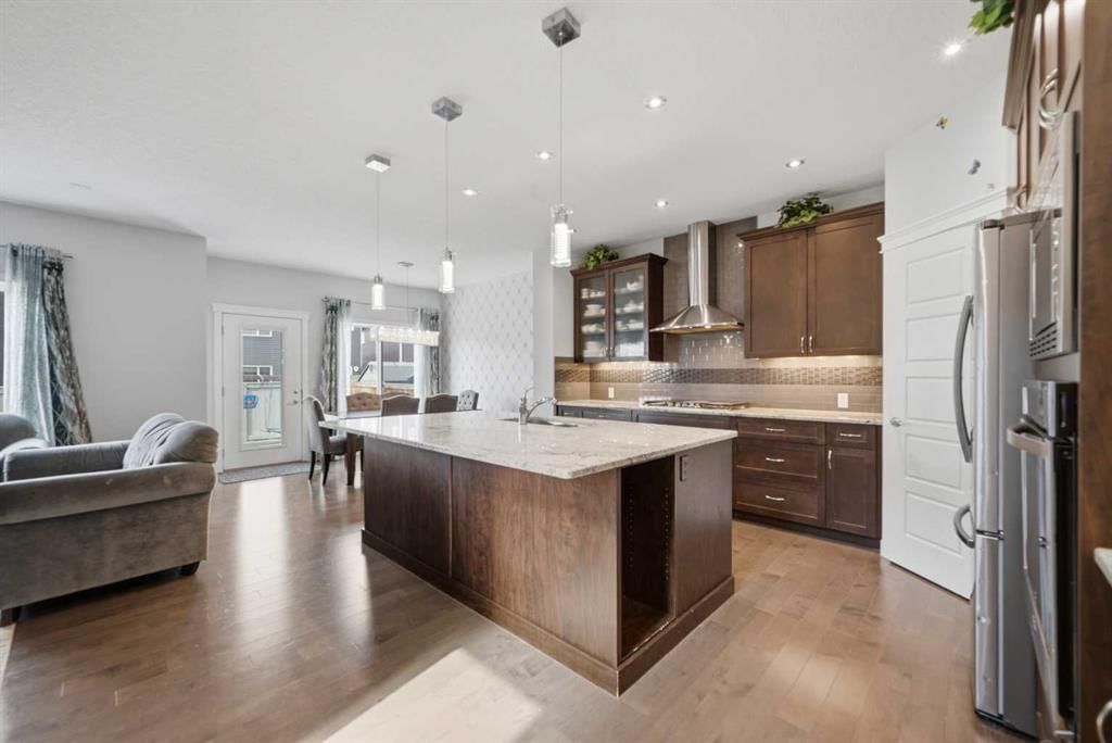 21 Redstone Heath NE, Calgary — photo 4 of 49