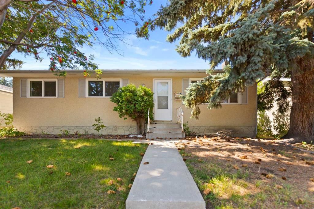7203 8 Street NW, Calgary — main listing photo