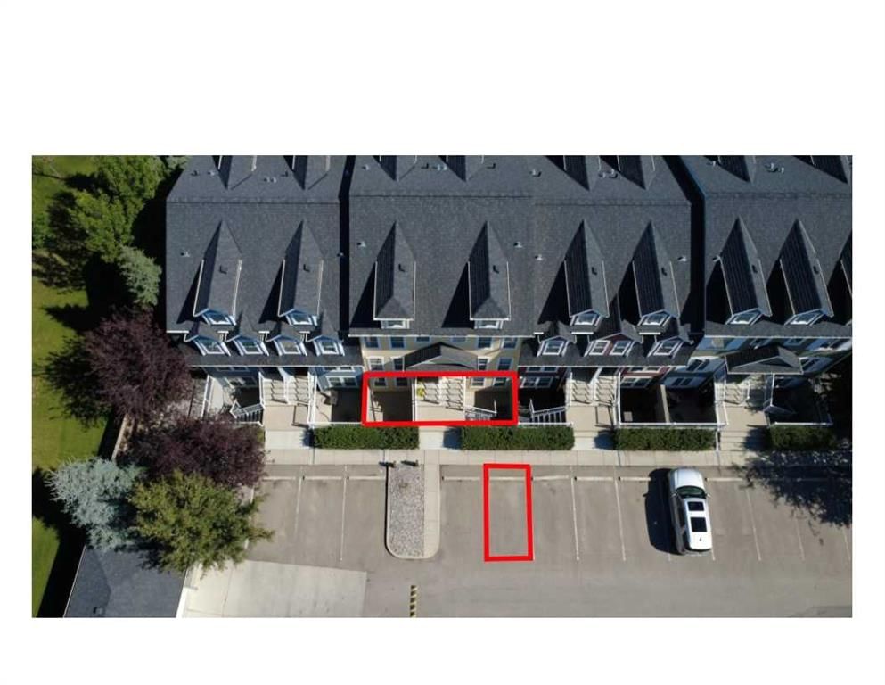 216 Mckenzie Towne Close SE, Calgary — photo 3 of 27