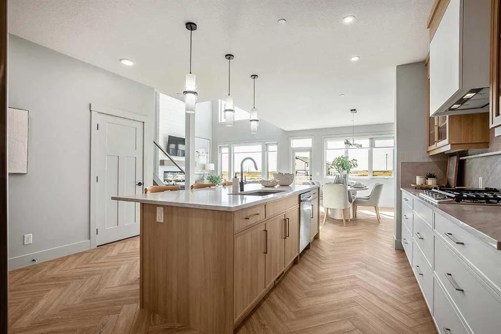 25 Hotchkiss Circle SE, Calgary — photo 3 of 30