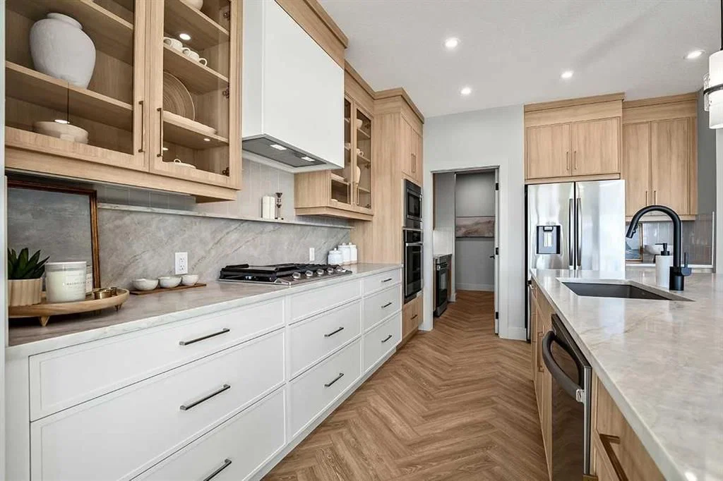 25 Hotchkiss Circle SE, Calgary — photo 4 of 30