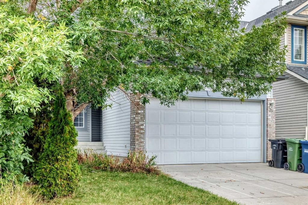 136 Bridlemeadows Common SW, Calgary — photo 3 of 49
