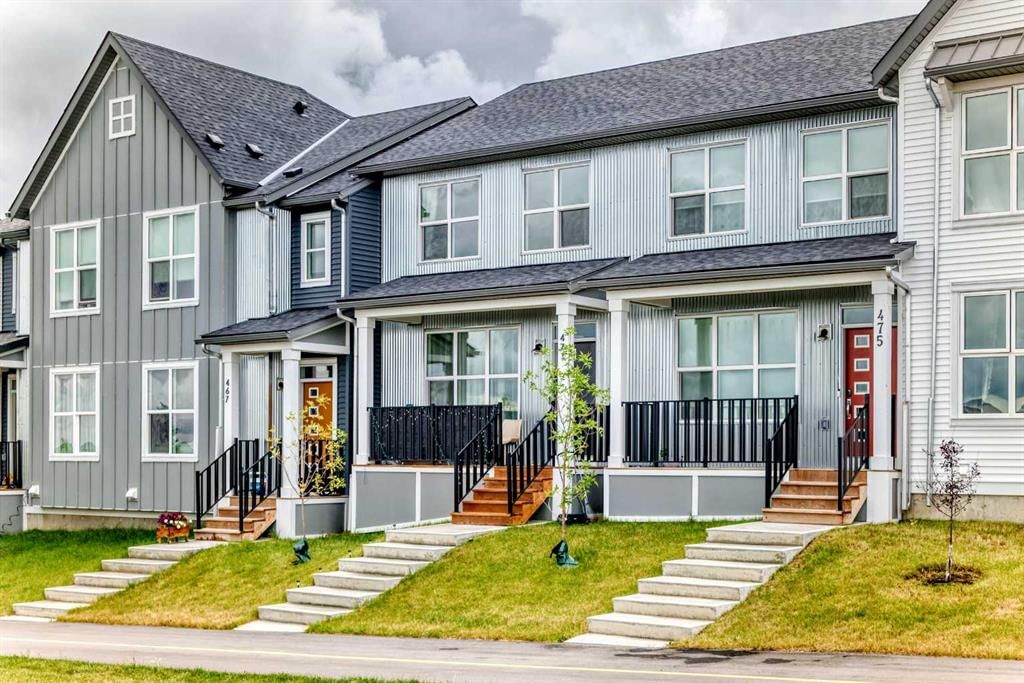 471 Livingston Way NE, Calgary — main listing photo
