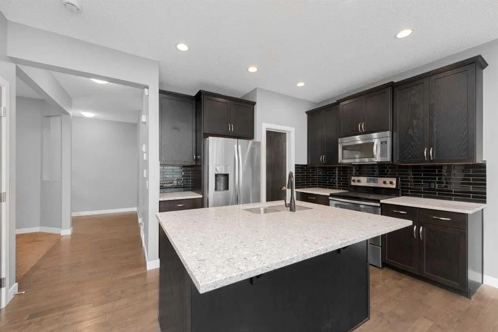 157 Walden Park SE, Calgary — photo 4 of 40